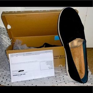 Women’s Toms size 12 color black